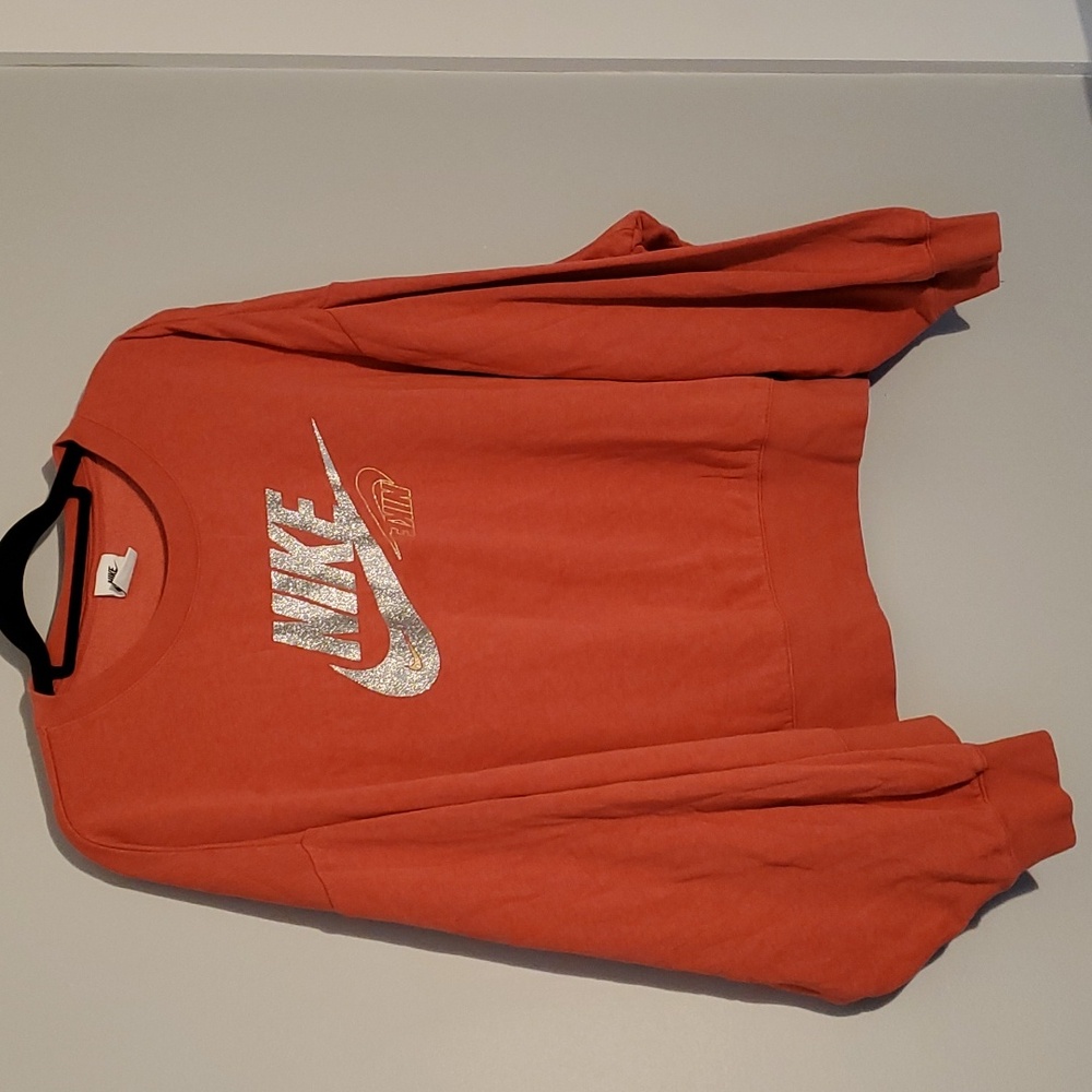 Women's Size 3X Nike Sweatshirt Loose Fit pink coral with Silver/gold
